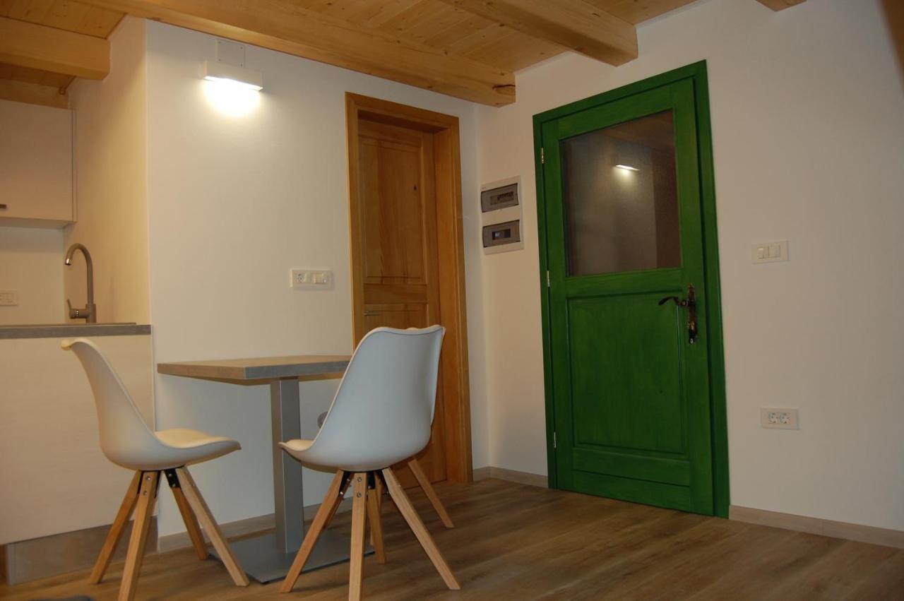 Apartma Hiska Dobravlje Exterior foto