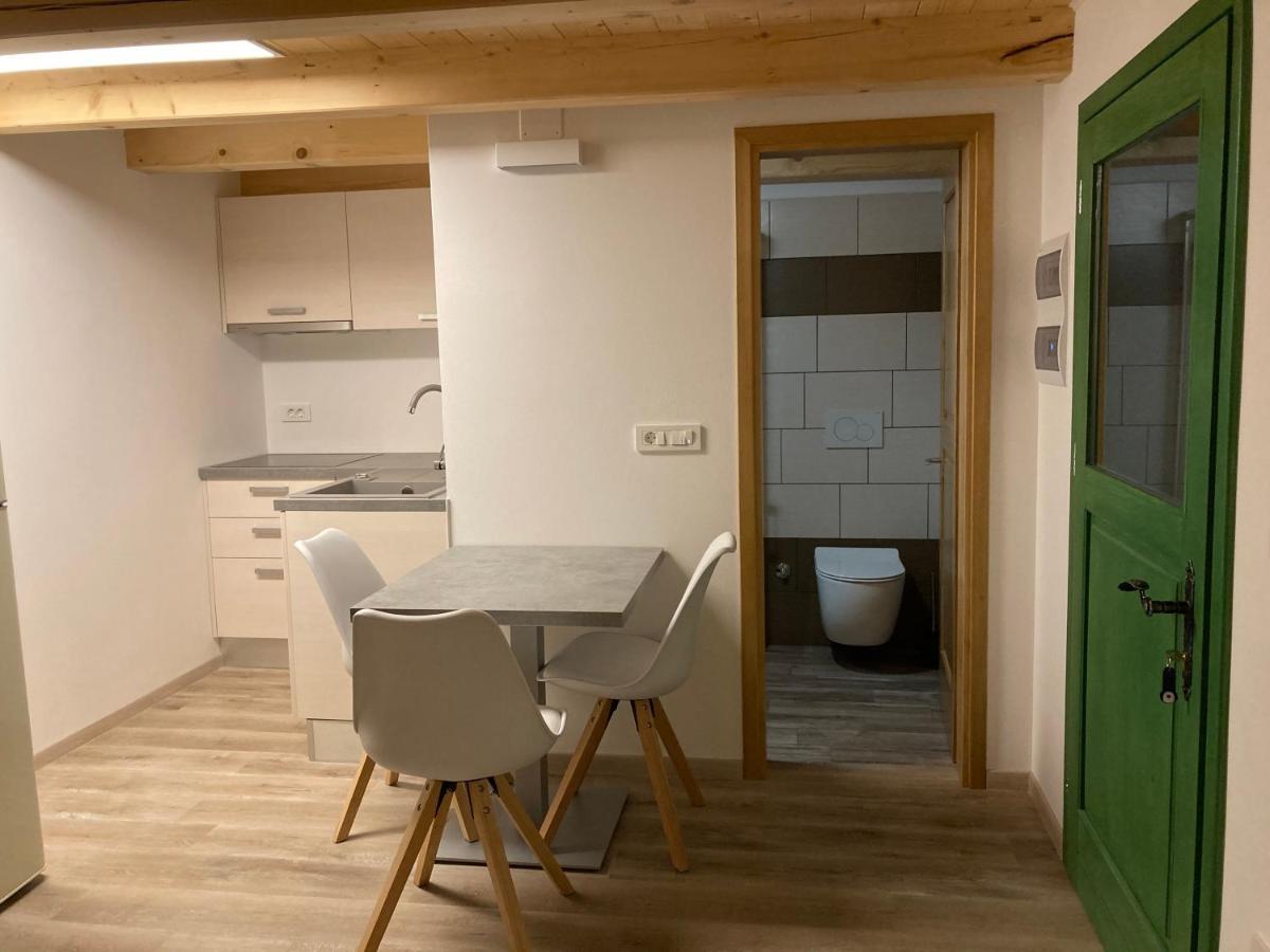 Apartma Hiska Dobravlje Exterior foto